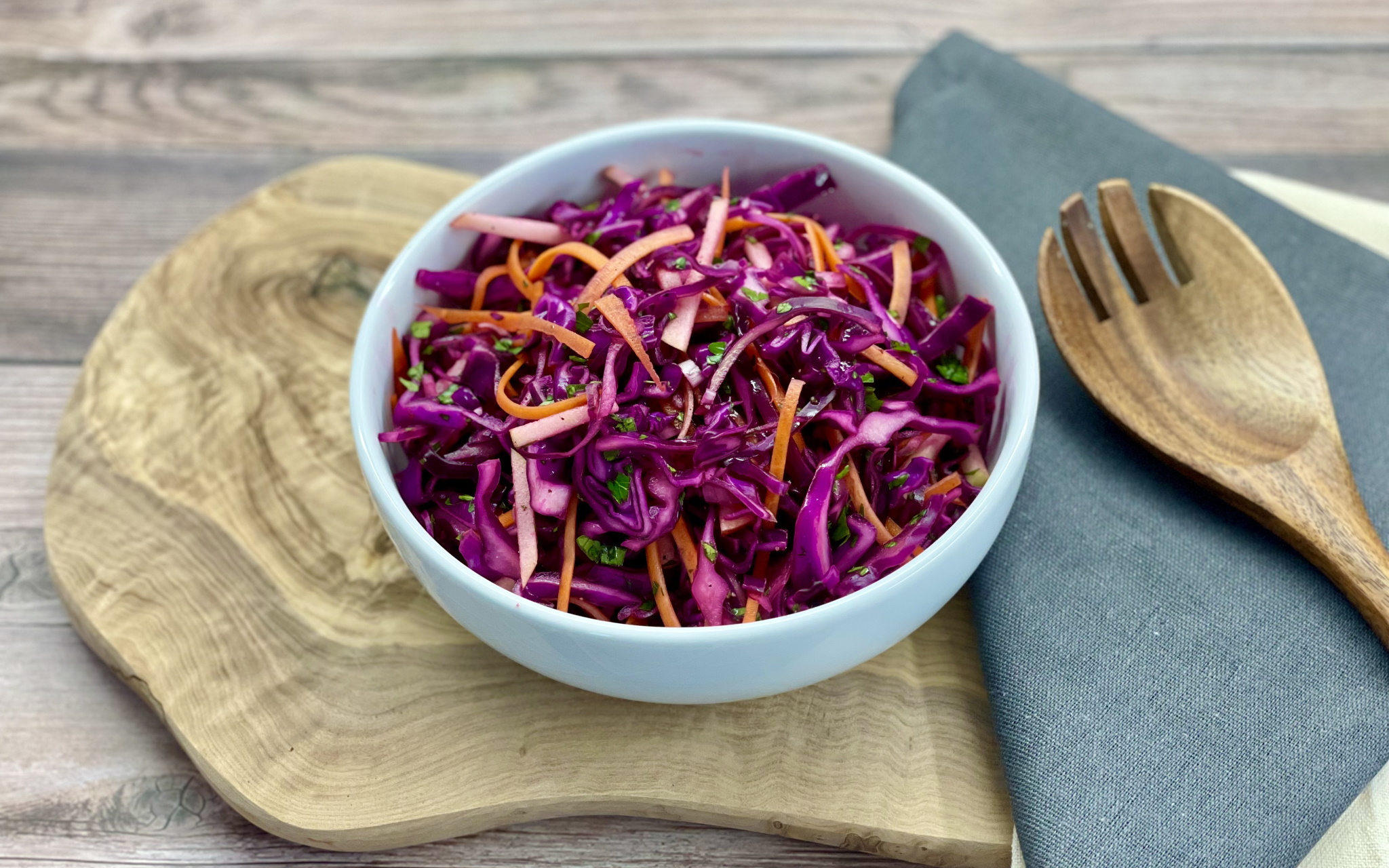 Read more about the article Red Cabbage Salad (Surówka z czerwonej kapusty)