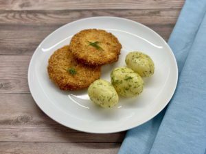 Read more about the article Vegan Kotlet Schabowy and Dill Potatoes