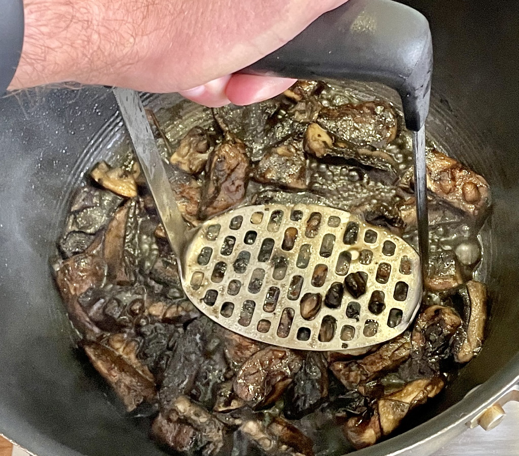 Pressed Mushrooms for Vegan Locro