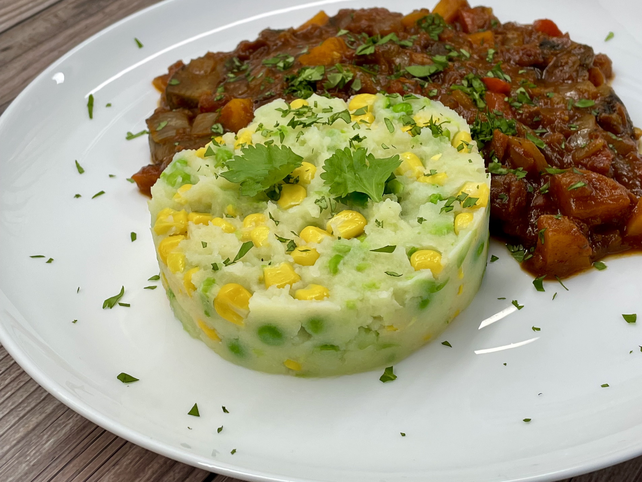 You are currently viewing Kenyan Mashed Potatoes, Peas and Corn (Irio)