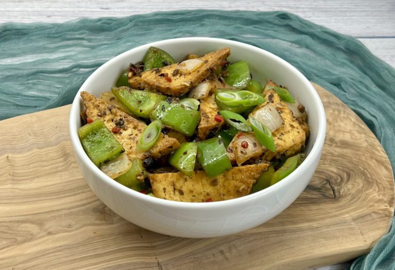 Tofu and Green Peppers in Black Bean Sauce