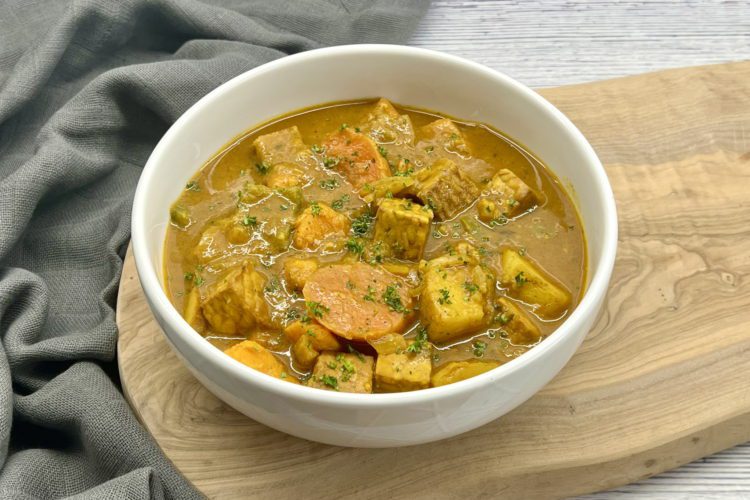 Vegan Jamaican Curry, curry roasted tempeh and root vegetables in a rich curry sauce.