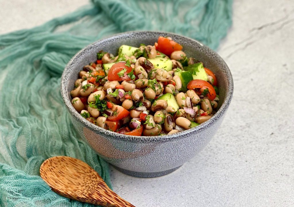 Black Eyed Bean Salad (Salatu Niebe), a quick and easy-to-make bean salad from Senegal. 