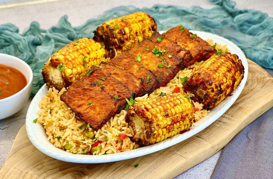 Vegan Peri-Peri Tofu, tofu marinated in a home-made peri peri sauce then grilled to perfection. Serve with corn on the cobs and some rice for the perfect spicy summer dish.