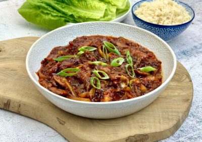 Read more about the article Vegan ‘Jeyuk’ Bokkeum – Spicy Korean Stir-fried Mushrooms