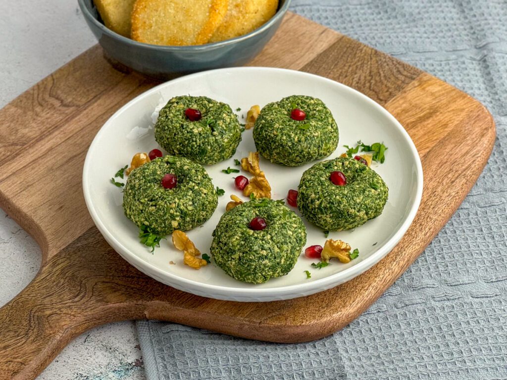 Georgian pâté made with finely chopped spinach and walnuts